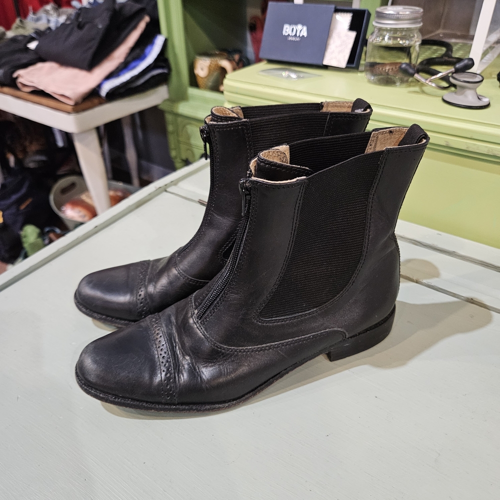 Vintage L.L.Bean Black Ankle Boots with Zipper